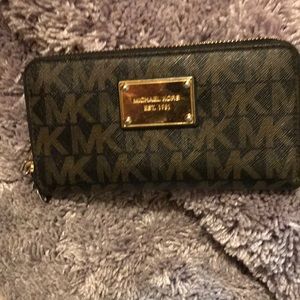 Micheal kors wallet